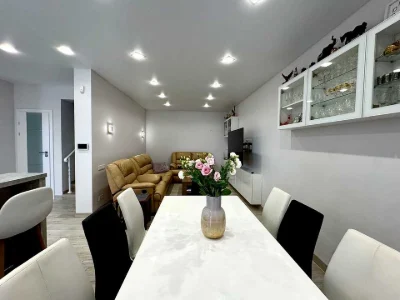 House. Rivne, Zoryany massif