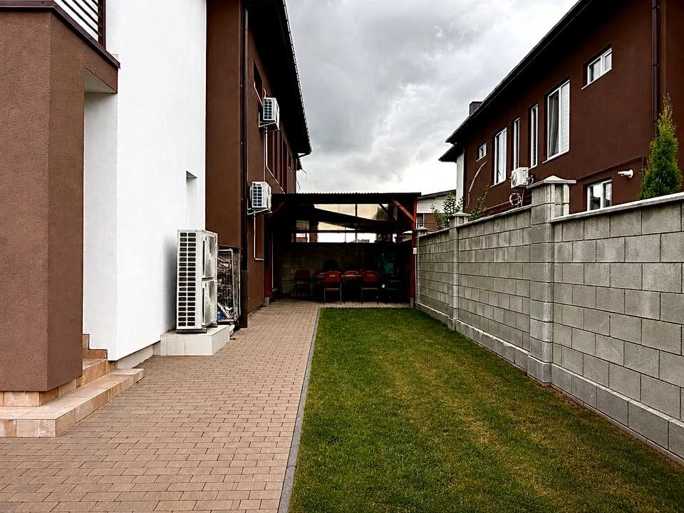 House. Rivne, Zoryany massif