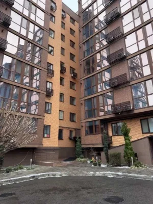 Продам 4-комнатную квартиру в ЖК Атмосфера.