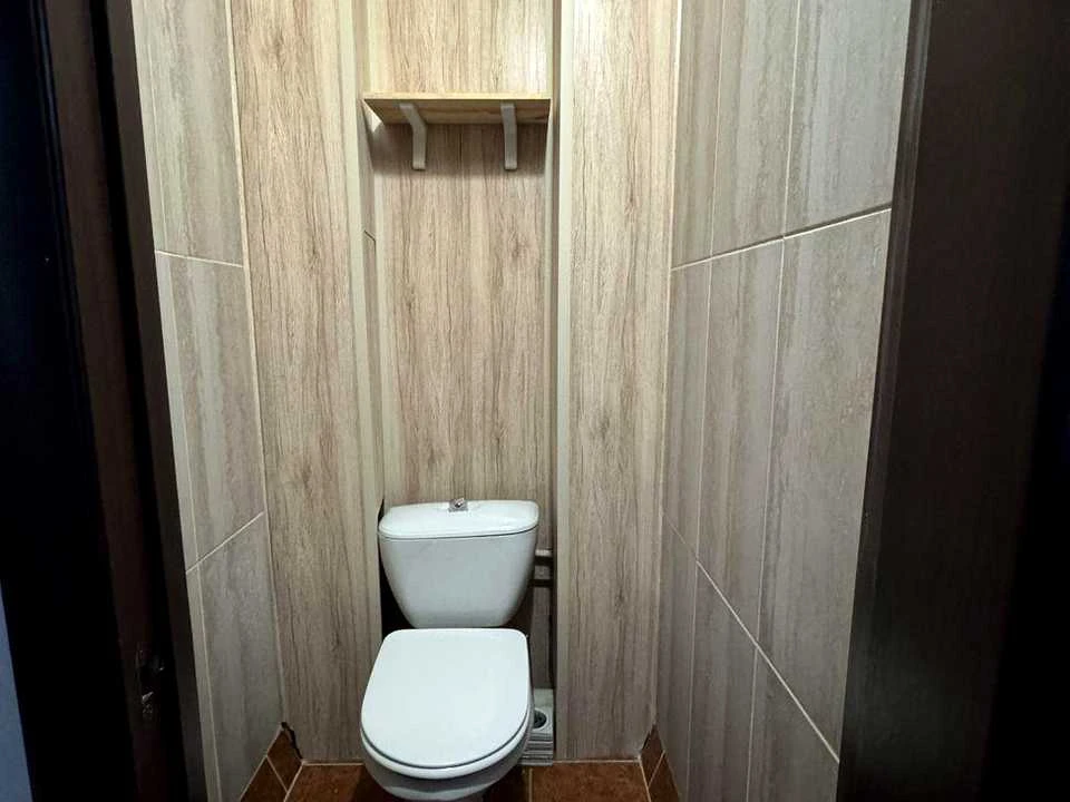 Квартира. Київ, Анни Ахматової вул.