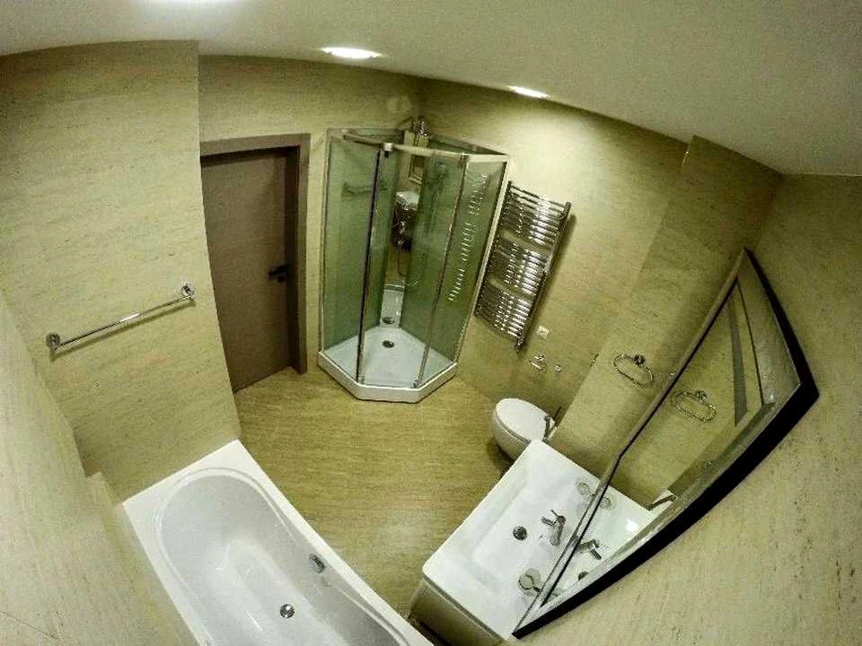 Квартира. Киев, Деловая улица