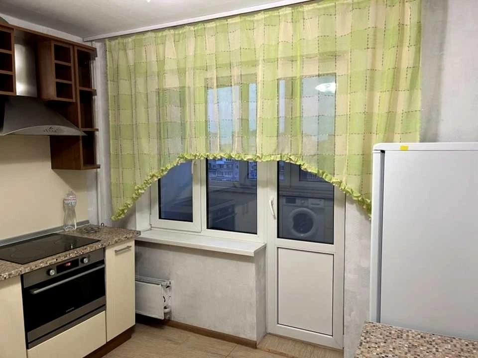 Apartment. Kyiv, Bohatyrska St.