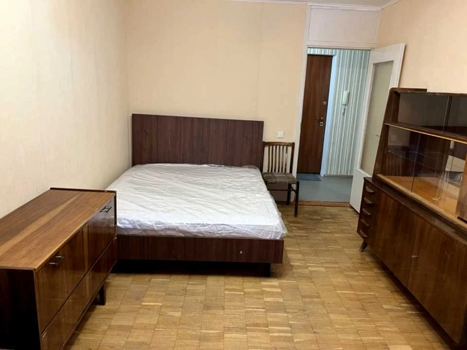 Apartment. Kyiv, Bohatyrska St.