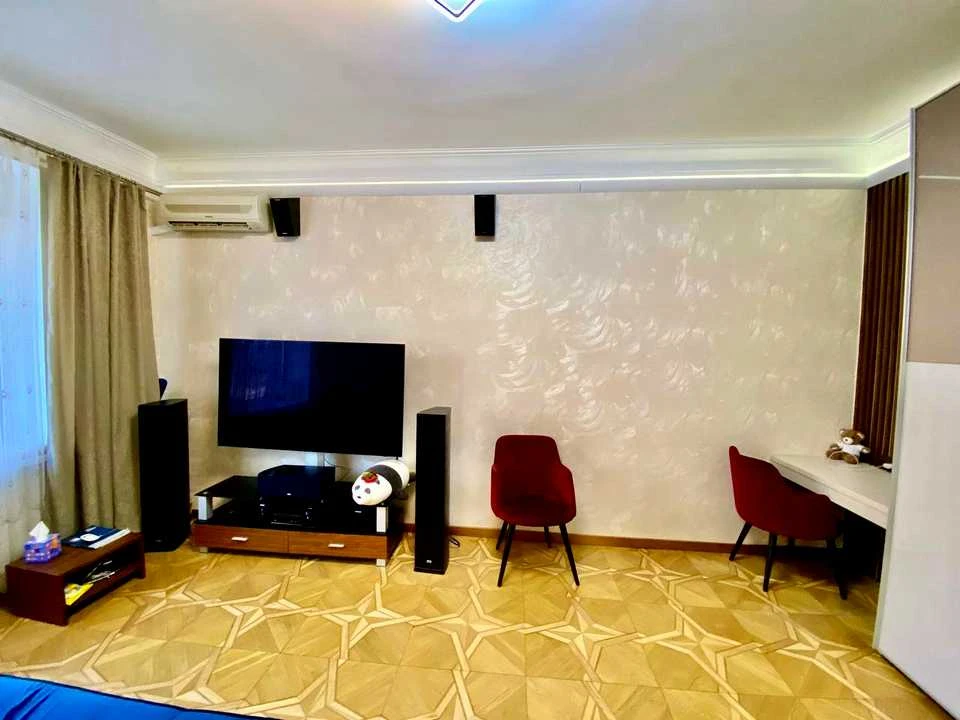 Квартира. Київ, Лесі Українки бульв.