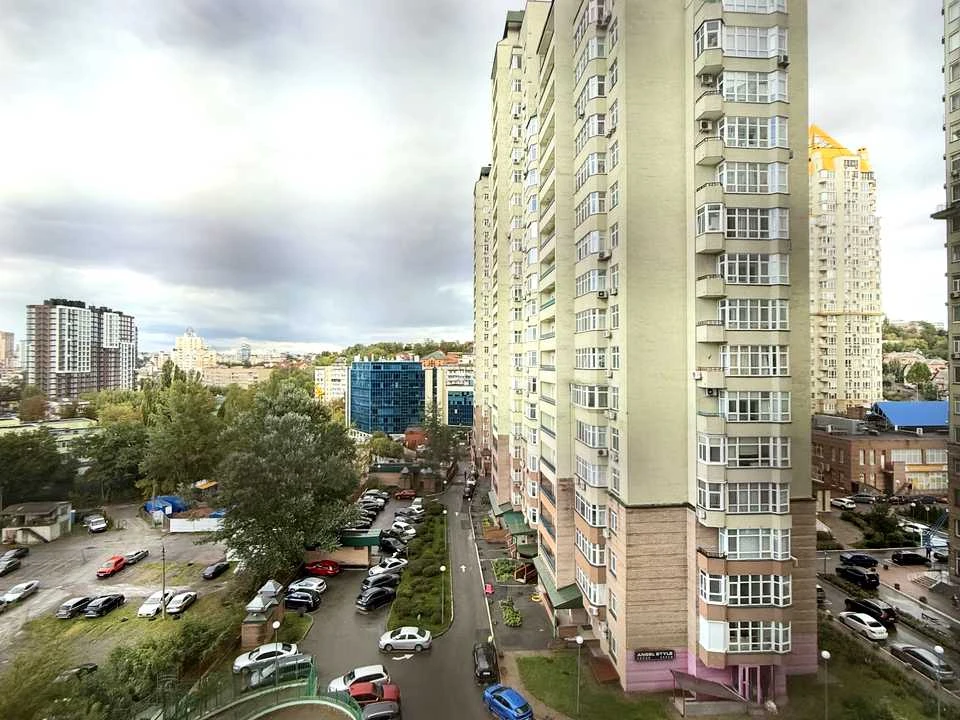 Квартира. Київ, Генерала Шаповала вул.