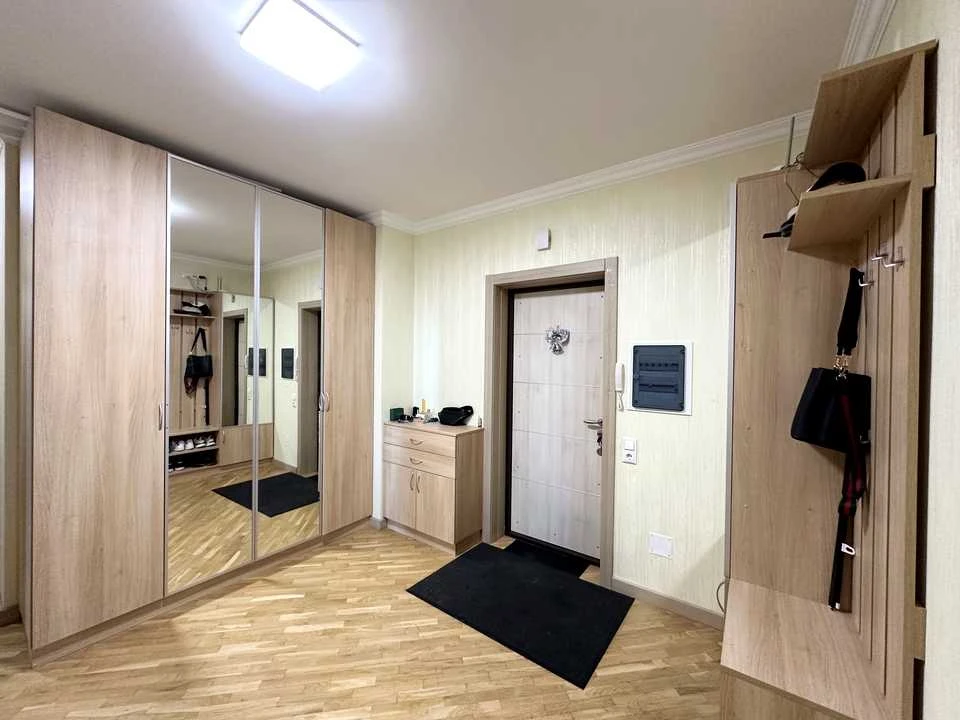 Квартира. Киев, бульвар Миколи Руденка