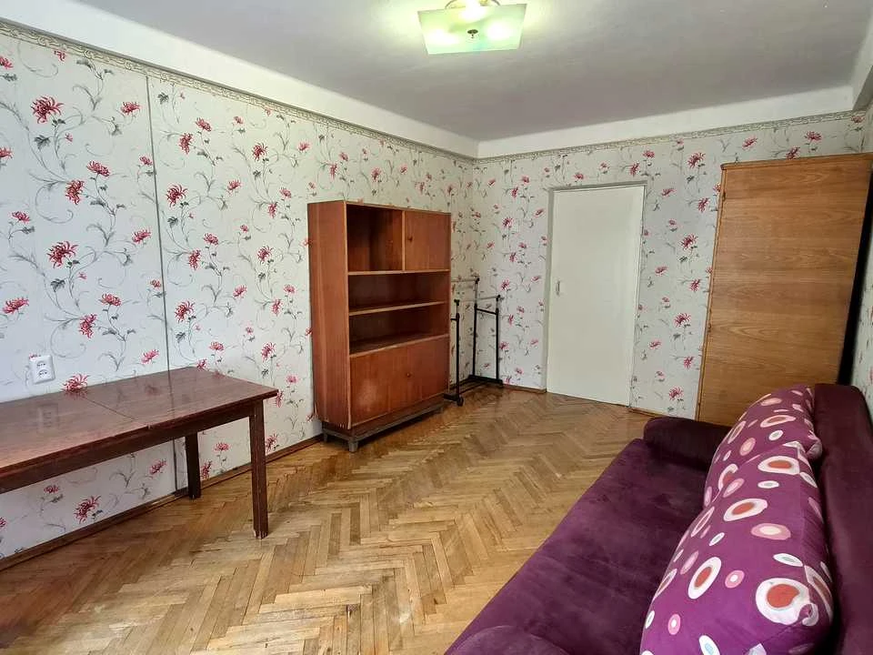 Квартира. Київ, Леся Курбаса просп.