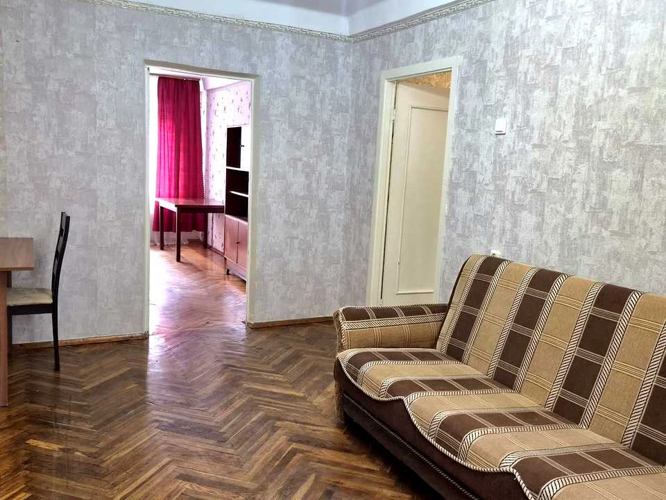 Квартира. Київ, Леся Курбаса просп.