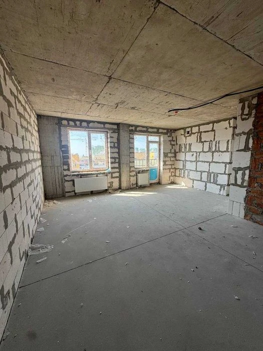 I will sell a spacious 1-room apartment. an apartment in New House on ul. Too bad
