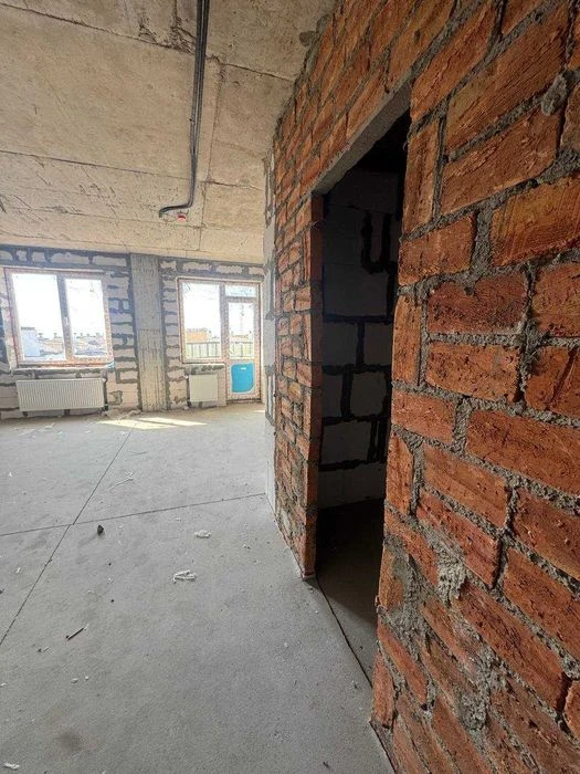 I will sell a spacious 1-room apartment. an apartment in New House on ul. Too bad