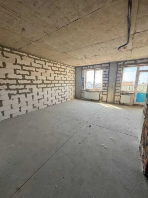 I will sell a spacious 1-room apartment. an apartment in New House on ul. Too bad