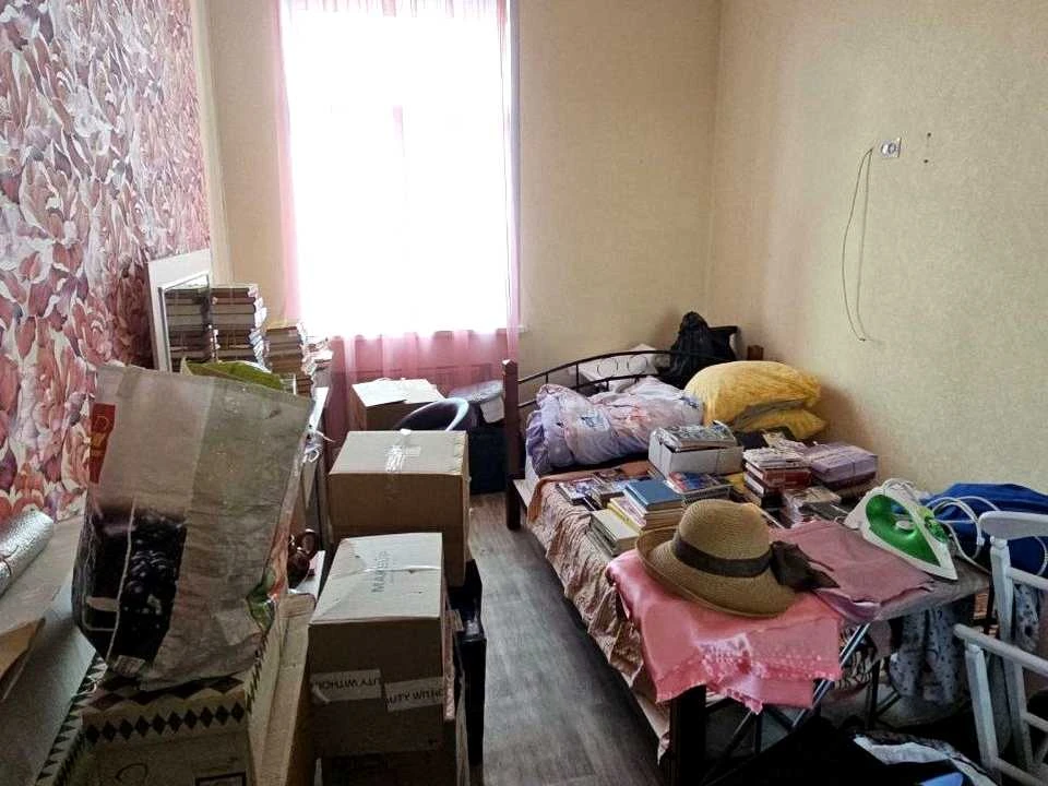 Apartment. Dnipro, Prydniprovs'ka St.