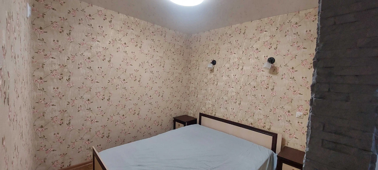 Продам 1 кімнатну квартиру з капітальним ремонтом, 3 поверх, Левада, Таврія, пр.