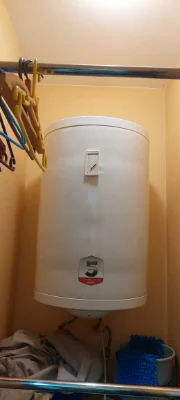 Продам 1 кімнатну квартиру з капітальним ремонтом, 3 поверх, Левада, Таврія, пр.