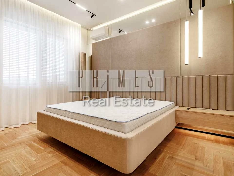 House. Kyiv, Lesya Kurbas Prospekt