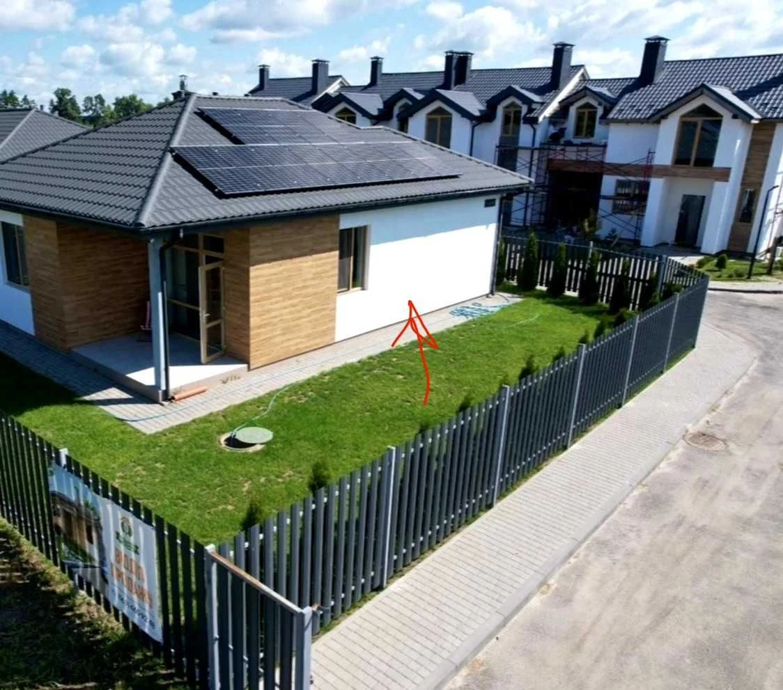 будинок з ремонтом і меблями, сонячні панелі