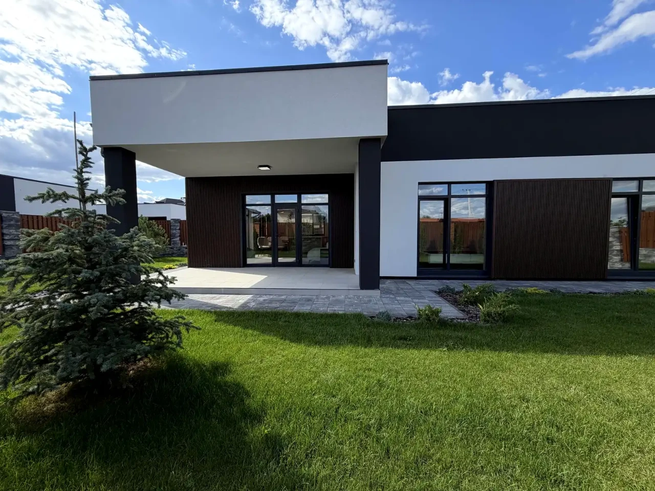 Продажа дома 150 м² 5,5 соток.