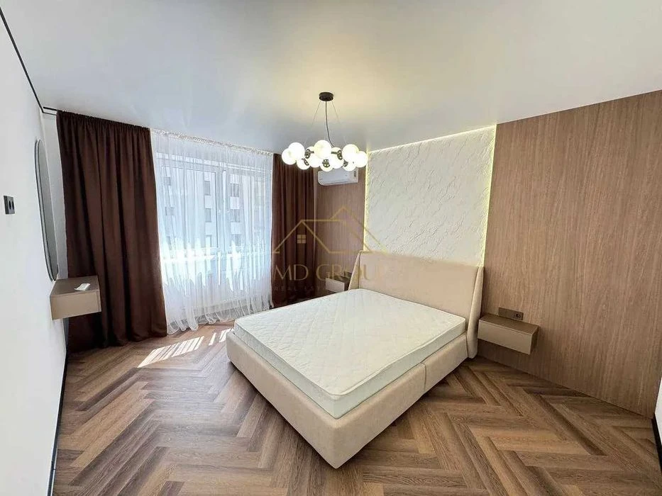 Продаж просторої 2 кім квартири з якісним та красивим  ремон