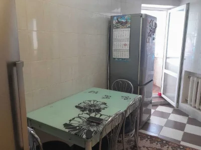 Продам 3 ком. квартиру 8 этаж  ул.Ядова  Ремонт . До ценра 1