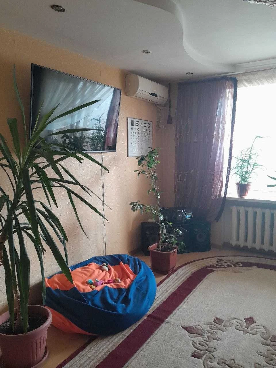 Продам 3 ком. квартиру 8 этаж  ул.Ядова  Ремонт . До ценра 1