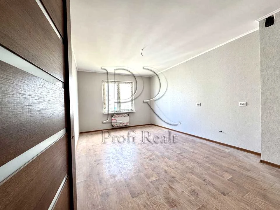 Apartment. Kyiv, Konoplyanska St.