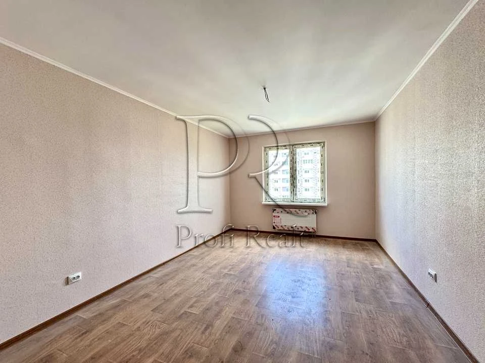 Apartment. Kyiv, Konoplyanska St.