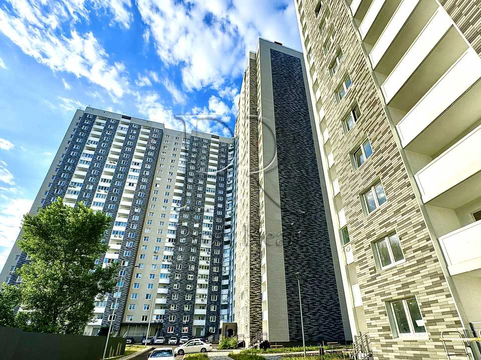 Apartment. Kyiv, Konoplyanska St.
