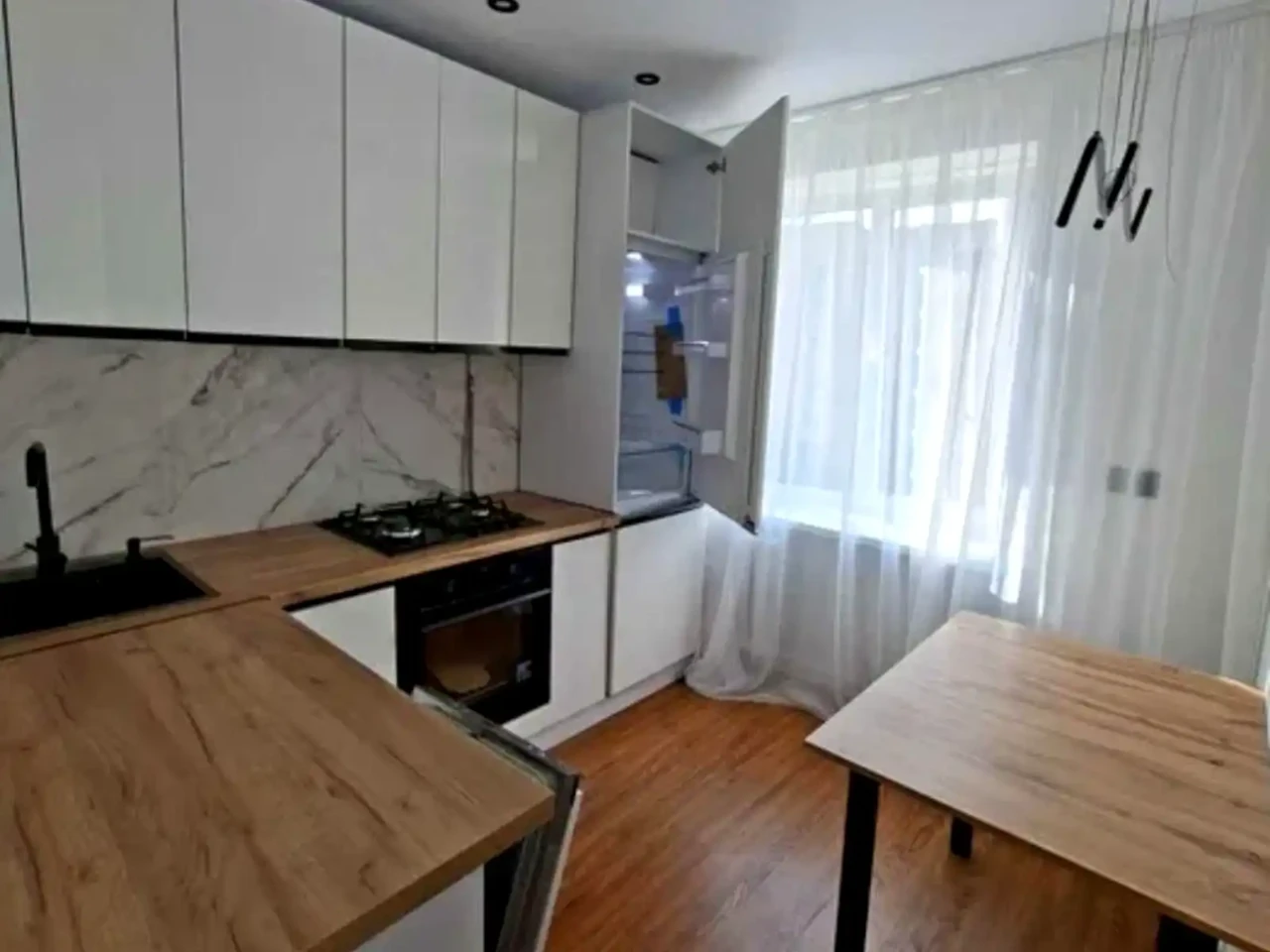 Продаж квартири 1-кімн. 38 м² 7/9 пов.