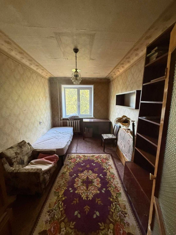 3-room apartment, 23 Vересня, 3rd floor, great location for