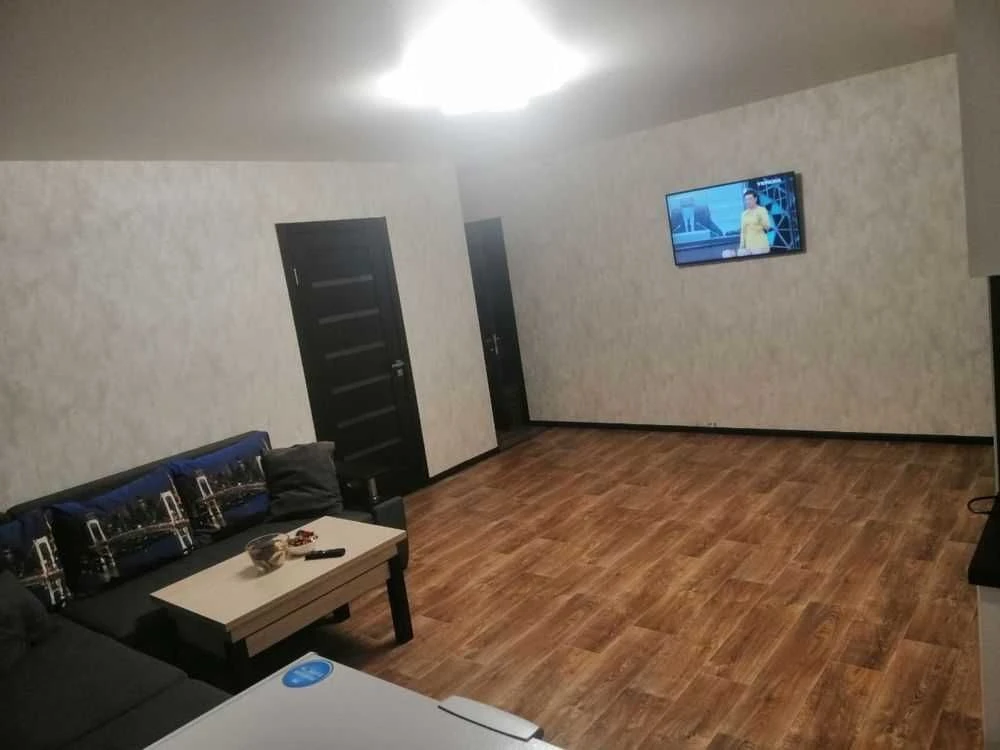 3-room apartment at Furmanova 60 sq m brick house with renovation