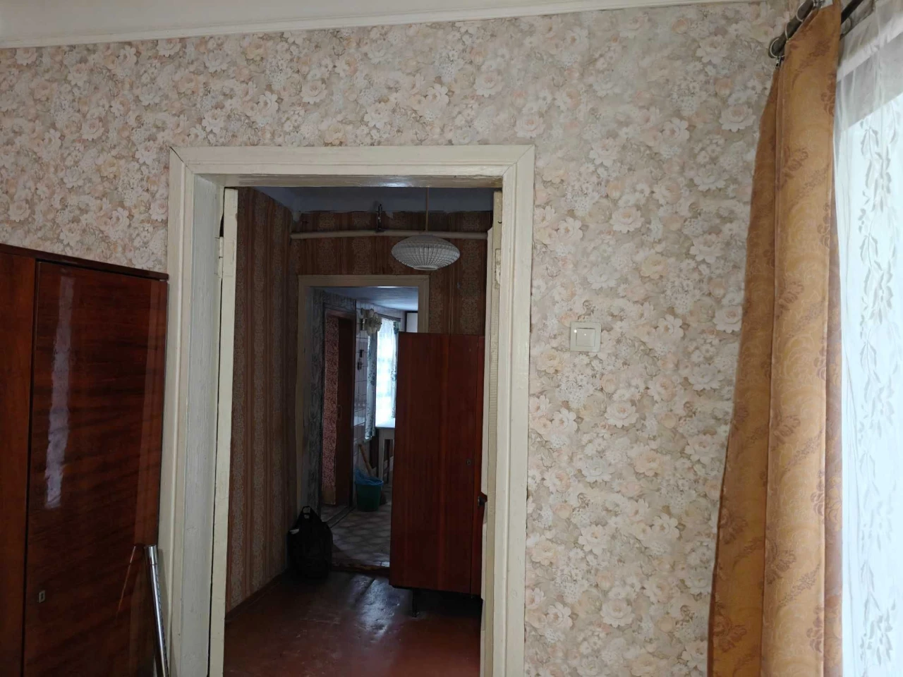 Продам будинок у Полтаві на Подолі, під Білою альтанкою