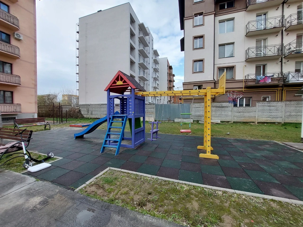 квартира с гардеробом 8 Березня