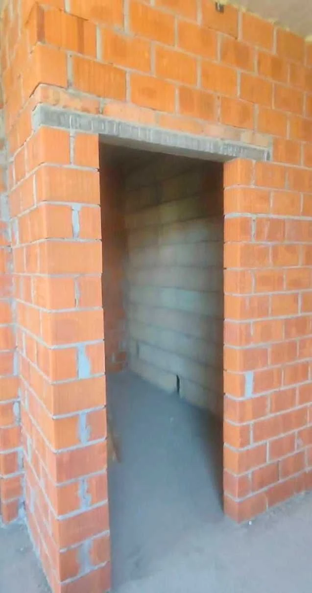 Sale of a 2-room apartment in the Lizrome residential complex near V. Gadzehi street, 7 minutes walk to the center.