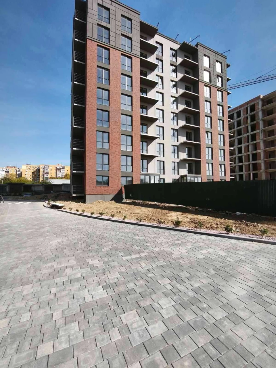 Продается 2-комнатная квартира, ЖК “West towers” Код: 36403