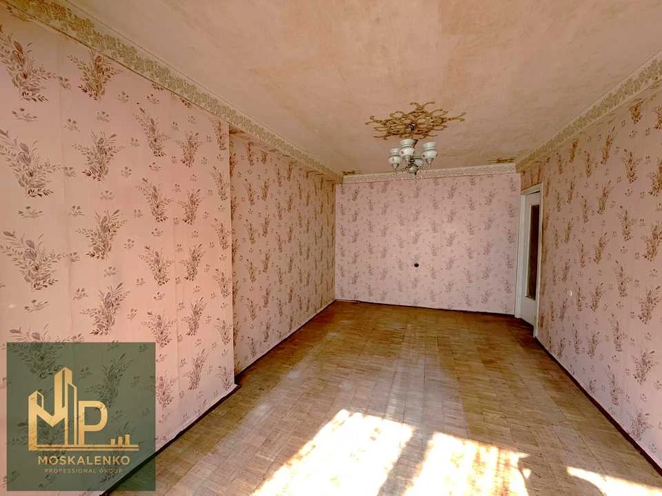 Квартира. Киев, Кубанской Украины ул. (Маршала Жукова)