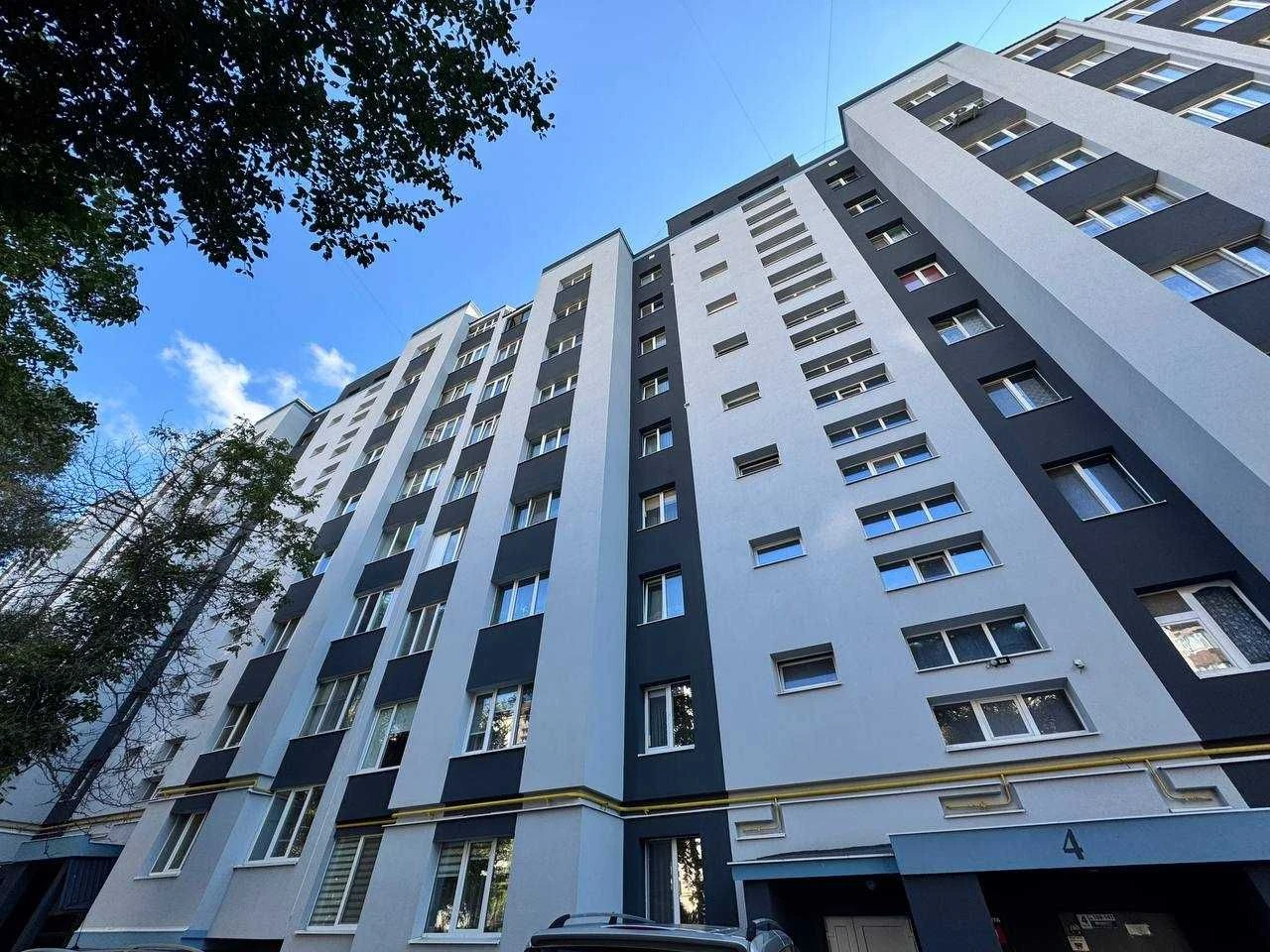 Продается 2-комнатная квартира, выставка по ул. Заречанская
