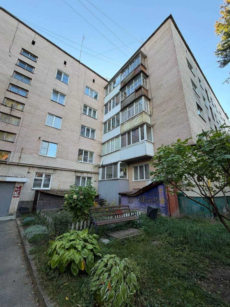 Квартира 2-го этажа, 54 м², с качественным евроремонтом, в районе Выставки, Хмельницкий