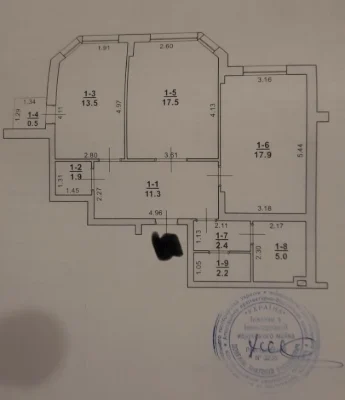 Продається 2 кімнатна квартира в новобудові.
