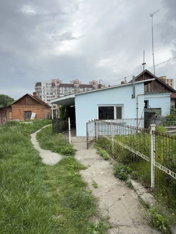 For sale house in the center