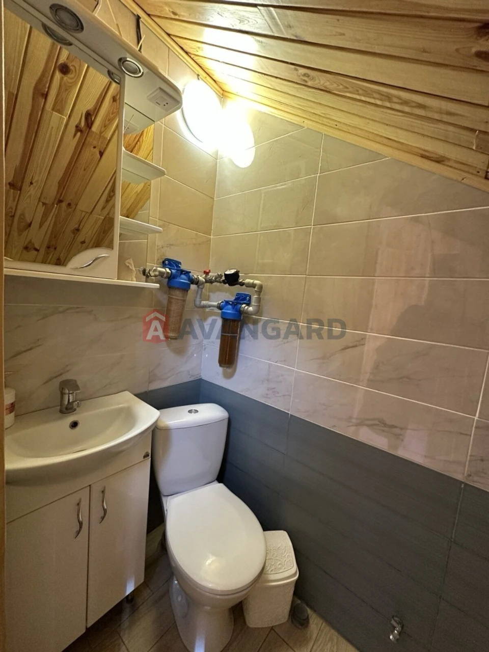 HOUSE IN THE CENTER OF KHMELNYTSKY 146 SQM | 5 ACRES | GARAGE