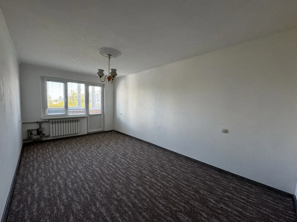 Sale of one-room apartment near new building
