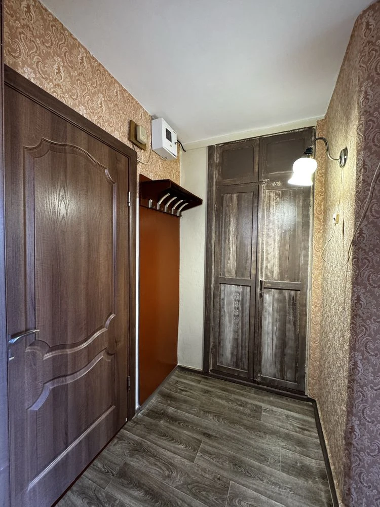 Sale of one-room apartment near new building