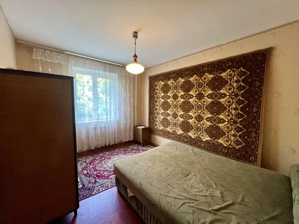 Продаж великої квартири з АО