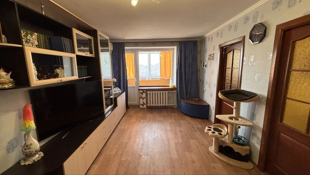 Продажа квартиры в кирпичном доме, район 3-й городской больницы.