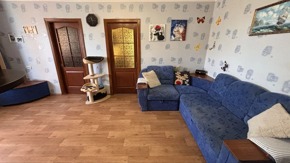 Продажа квартиры в кирпичном доме, район 3-й городской больницы.