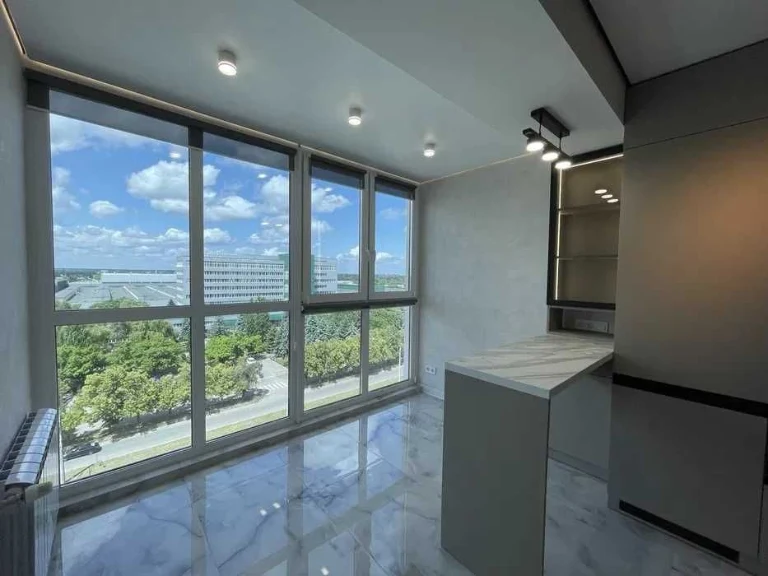 Sale of a 2-room apartment with modern renovation | Residential complex