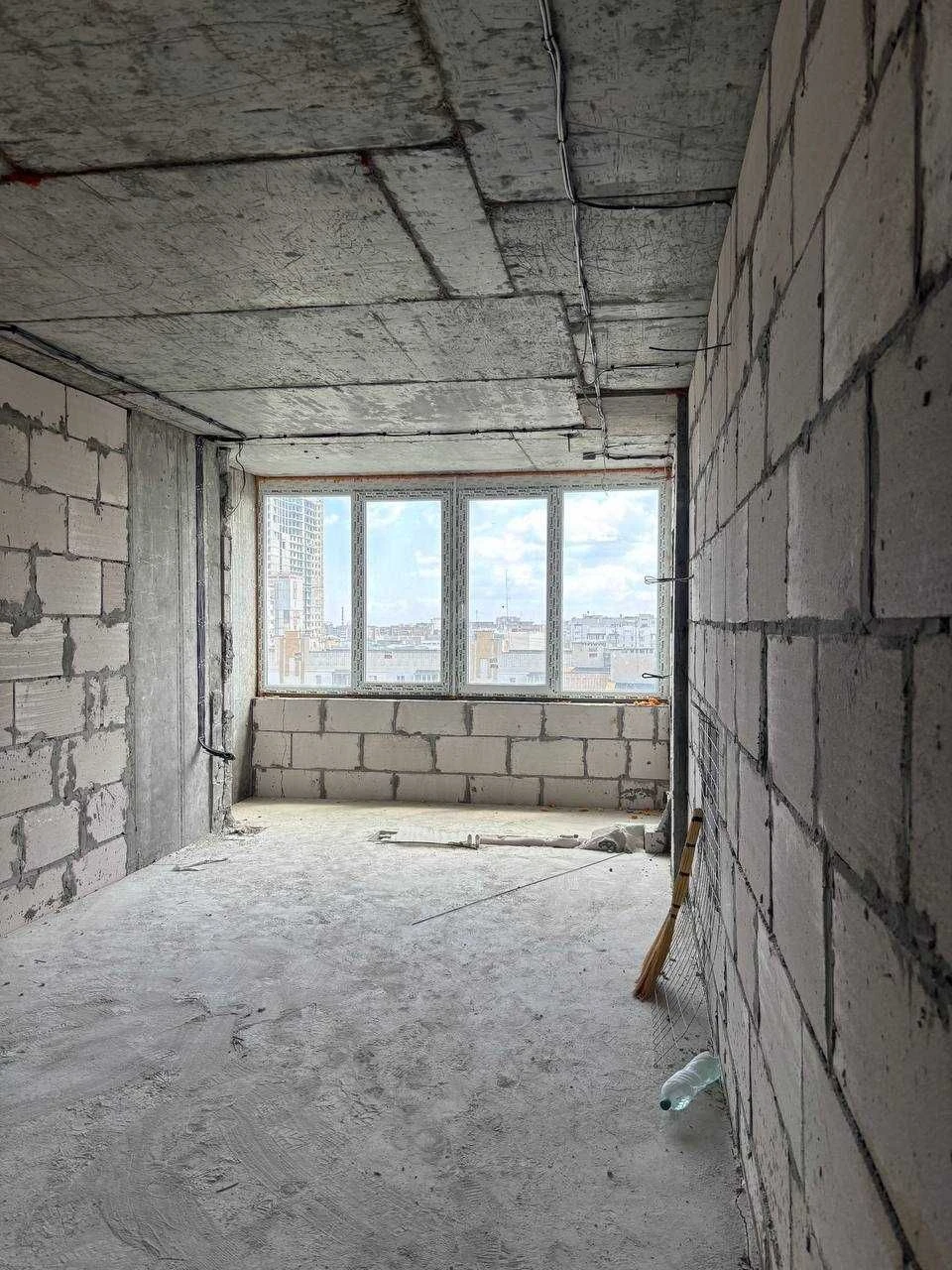 Продаж 3 кім. кв. | 135 м² | вул. Грушевського 110, з дизайн