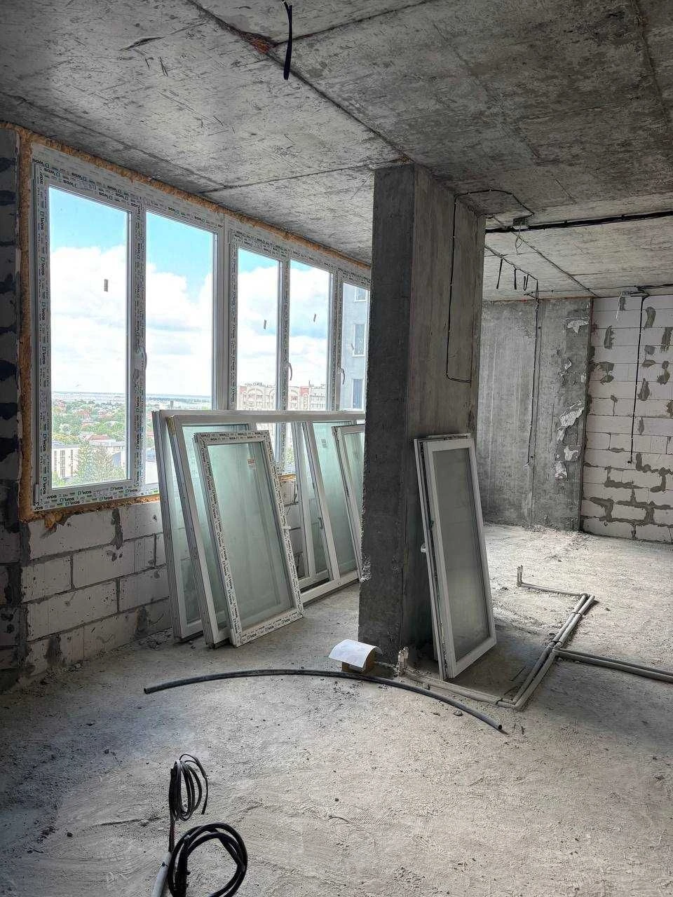 Продаж 3 кім. кв. | 135 м² | вул. Грушевського 110, з дизайн