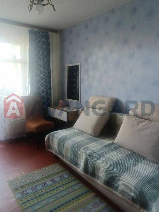 Продам 3-кімнатну квартиру в районі Митниця