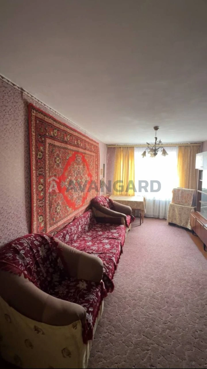 Three-room apartment at Sagaydnichy 175/2, WORKING ACCORDING TO STATE REGULATIONS